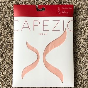 *BRAND NEW* Capezio mesh transition tights w/seam
